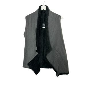 Gaiam Gray & Black Reversible Vest Yoga Sherpa Knit M Medium 8-10